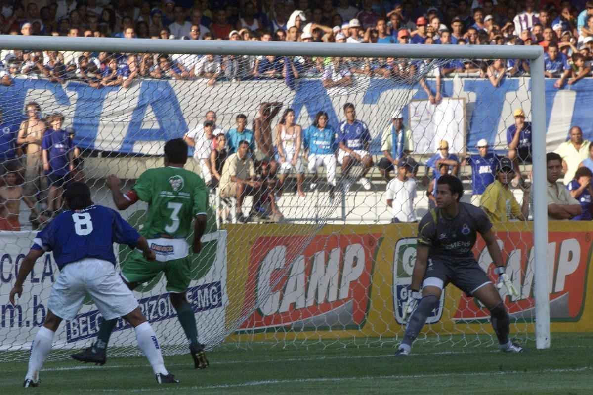 Fotos Jorge Gontijo, retratando vários momentos ao logo dos 50 anos do Mineirão