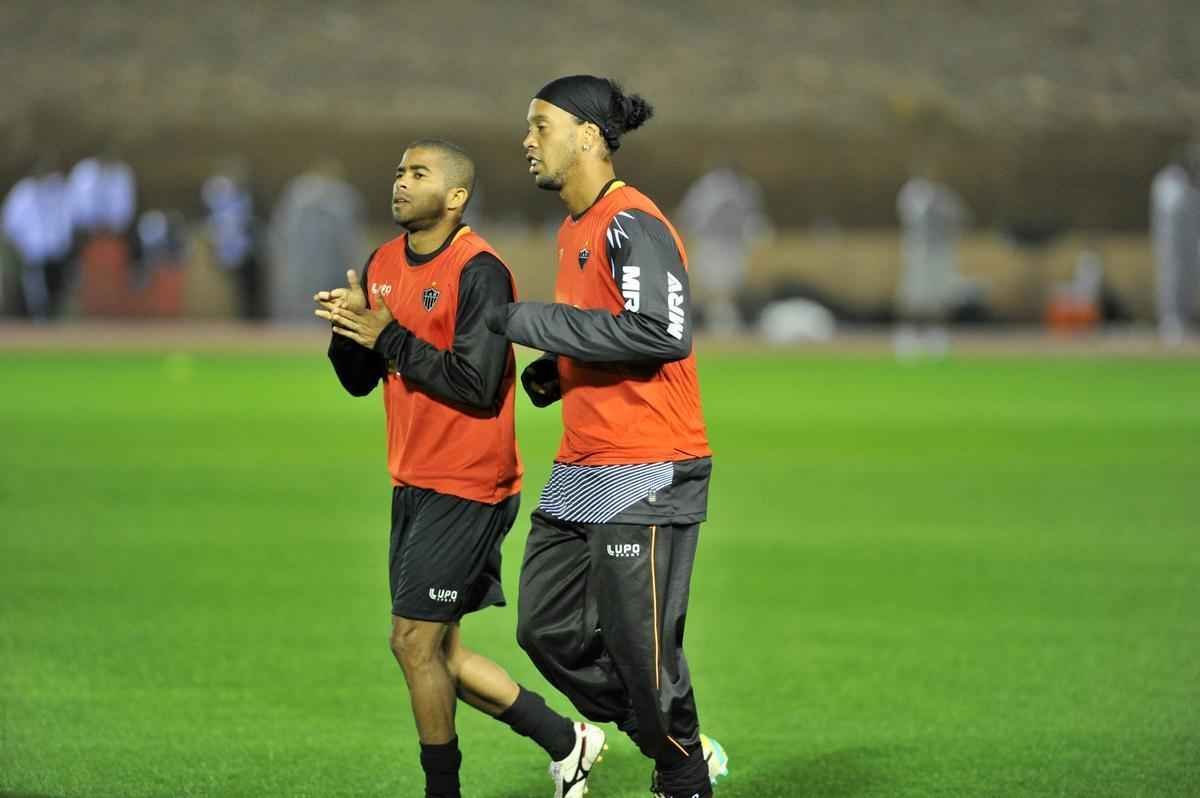 Jnior Csar foi pea importante na equipe do tcnico Cuca em 2012 e 2013