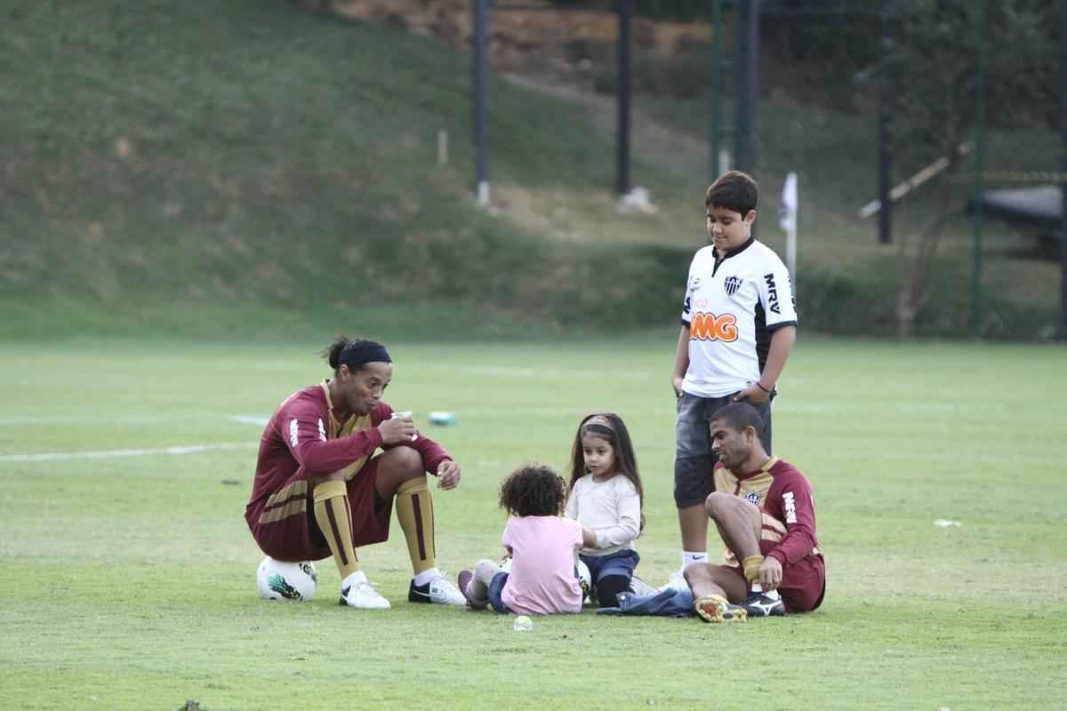 Jnior Csar foi pea importante na equipe do tcnico Cuca em 2012 e 2013