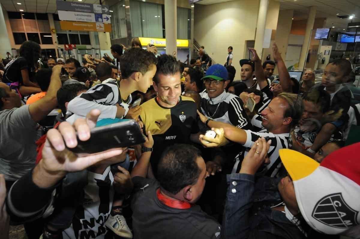 dolo, heri e santo: Victor no Atltico