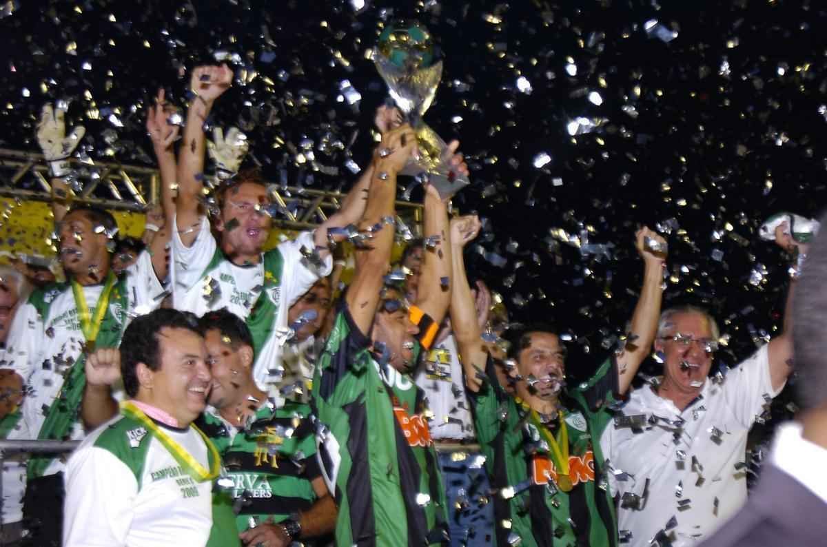 Em 2009, o Amrica conquistou seu segundo ttulo nacional e novamente com Givanildo Oliveira. O trofu da Srie C fez o Coelho retornar  Segunda Diviso depois de cinco anos.