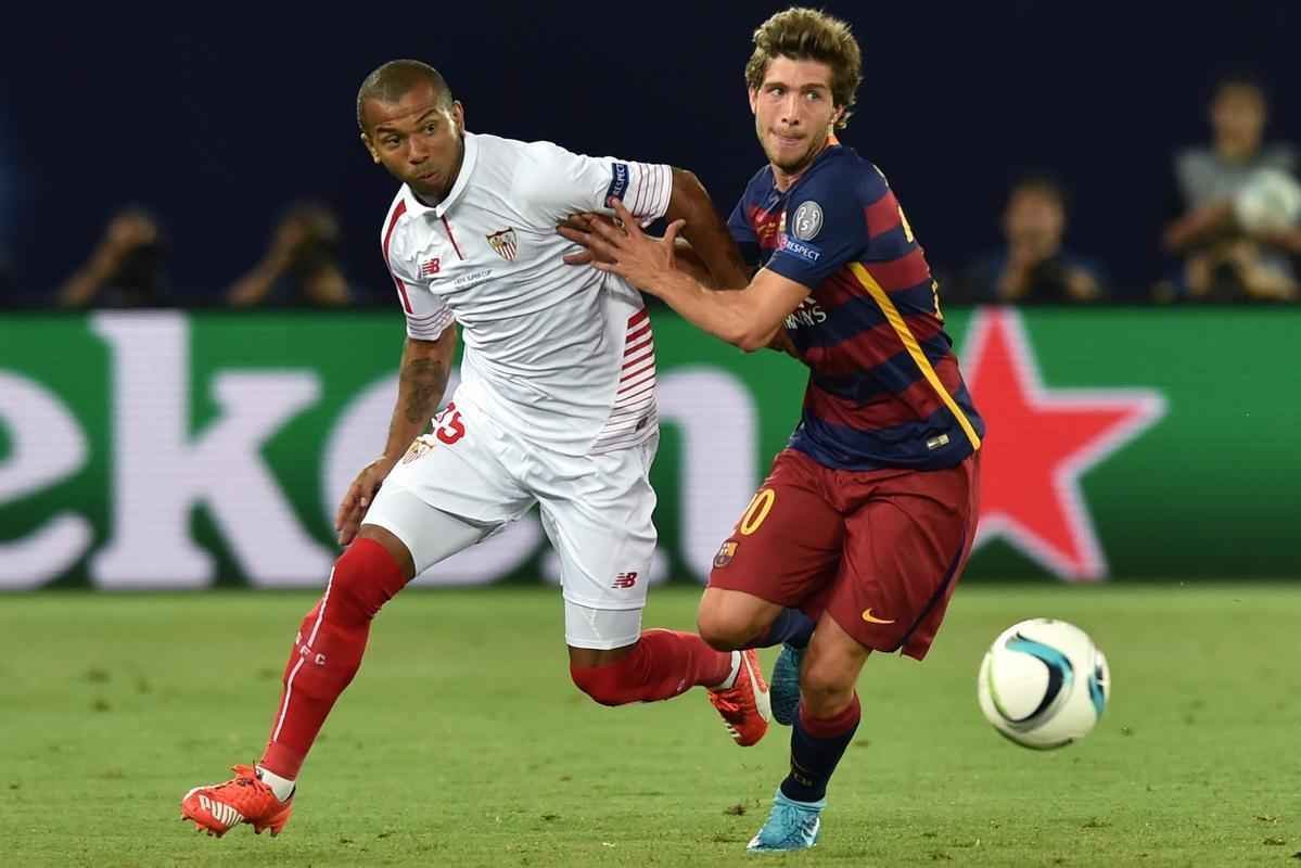 Mariano (Sevilla) - Teve uma passagem turbulenta pelo Atltico em 2008. Depois de uma noitada, foi demitido do clube. Conseguiu resgatar seu futebol no Fluminense. Hoje, atua na Espanha