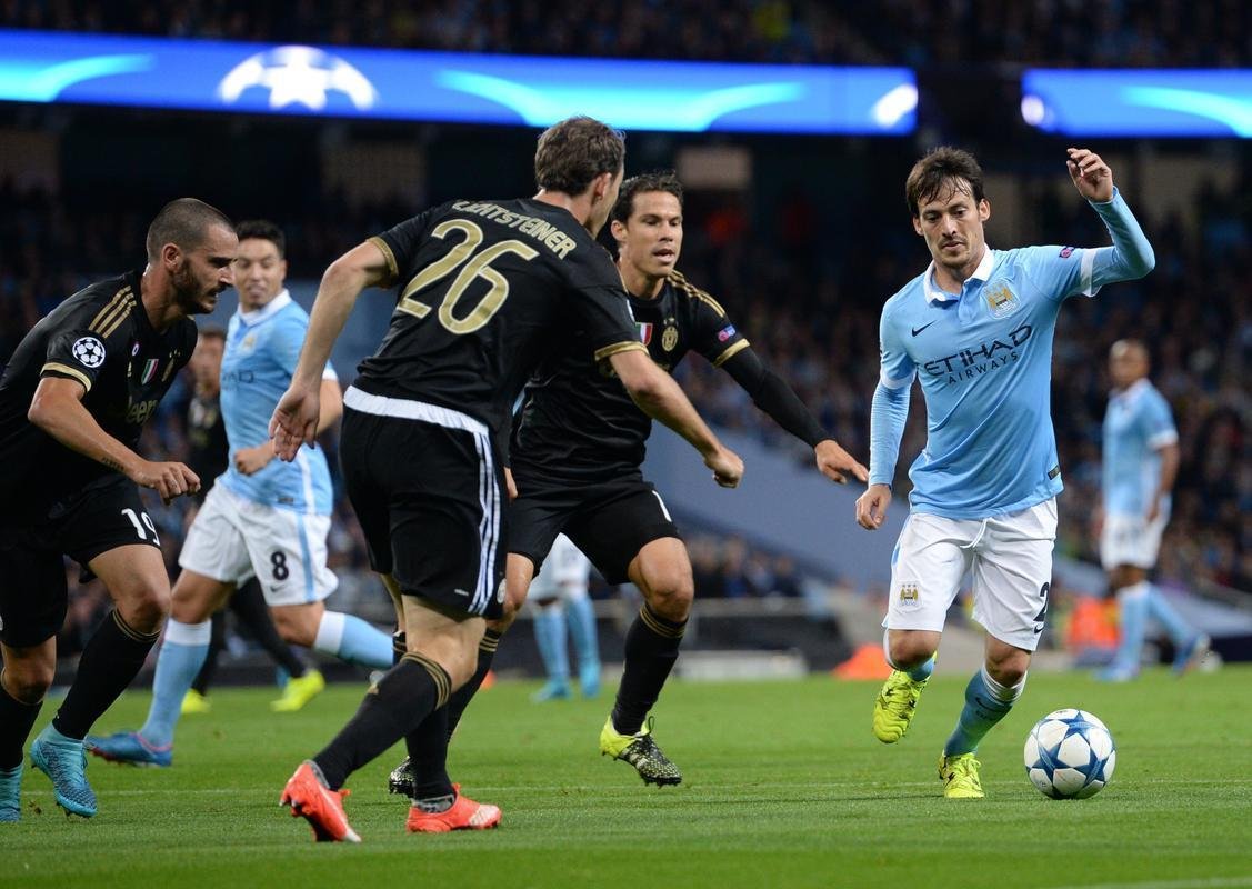 Juventus vira sobre Manchester City com gols de Mario Mandzukic e lvaro Morata 