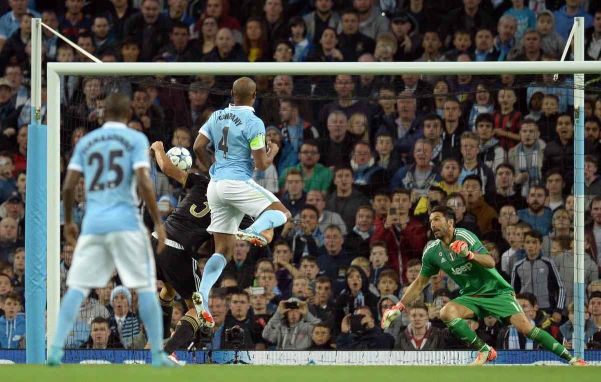 Juventus vira sobre Manchester City com gols de Mario Mandzukic e lvaro Morata 