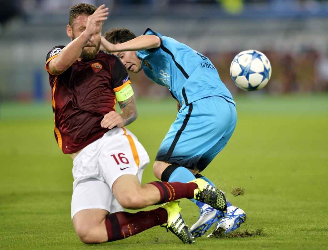 Roma e Barcelona empatam por 1 a 1 em estreia na Liga dos Campees 