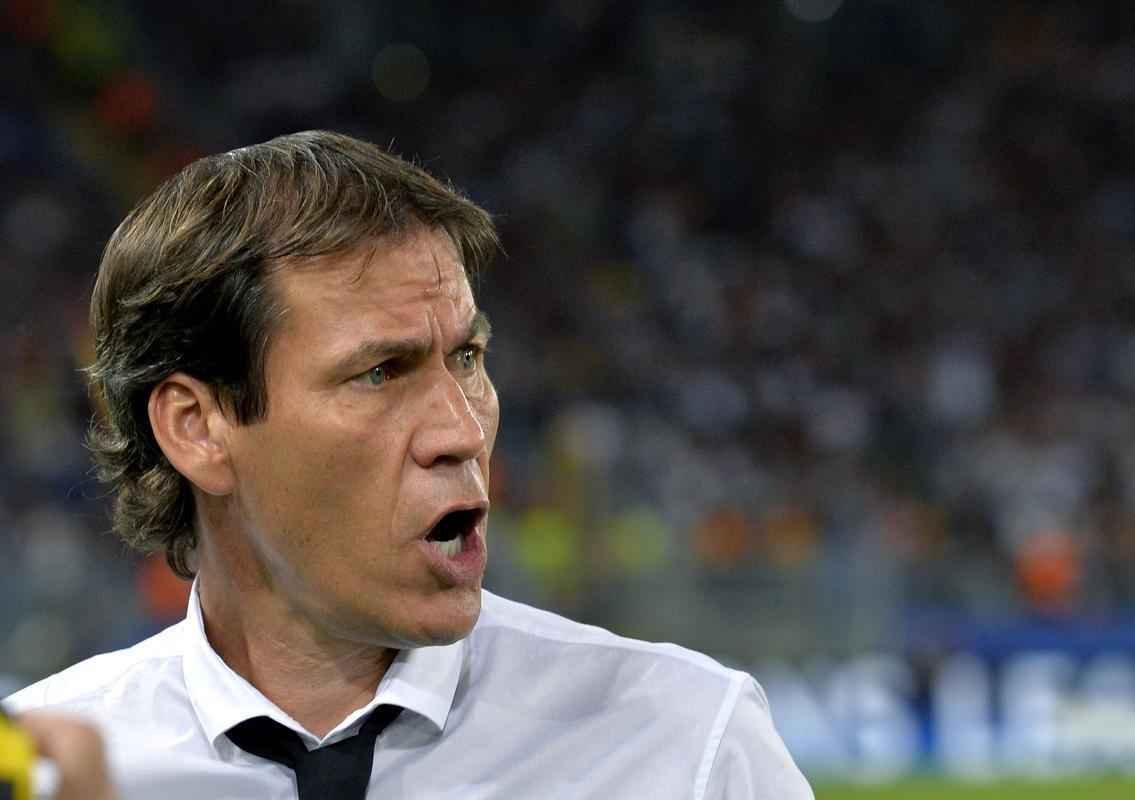 Roma e Barcelona empatam por 1 a 1 em estreia na Liga dos Campees 