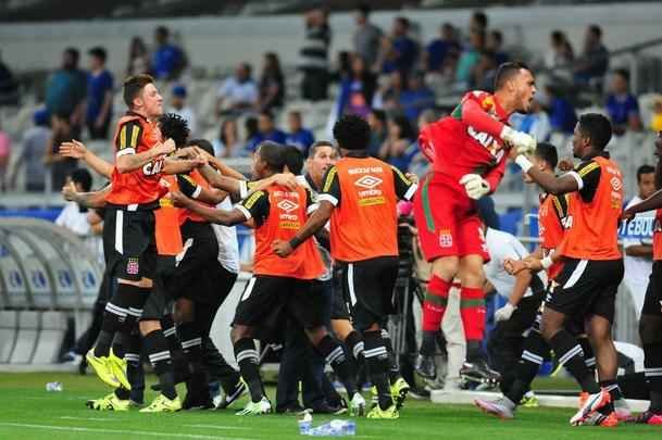 Veja imagens do jogo entre Cruzeiro e Vasco, no Mineiro, pela 26 rodada do Campeonato Brasileiro