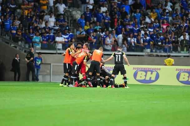 Veja imagens do jogo entre Cruzeiro e Vasco, no Mineiro, pela 26 rodada do Campeonato Brasileiro