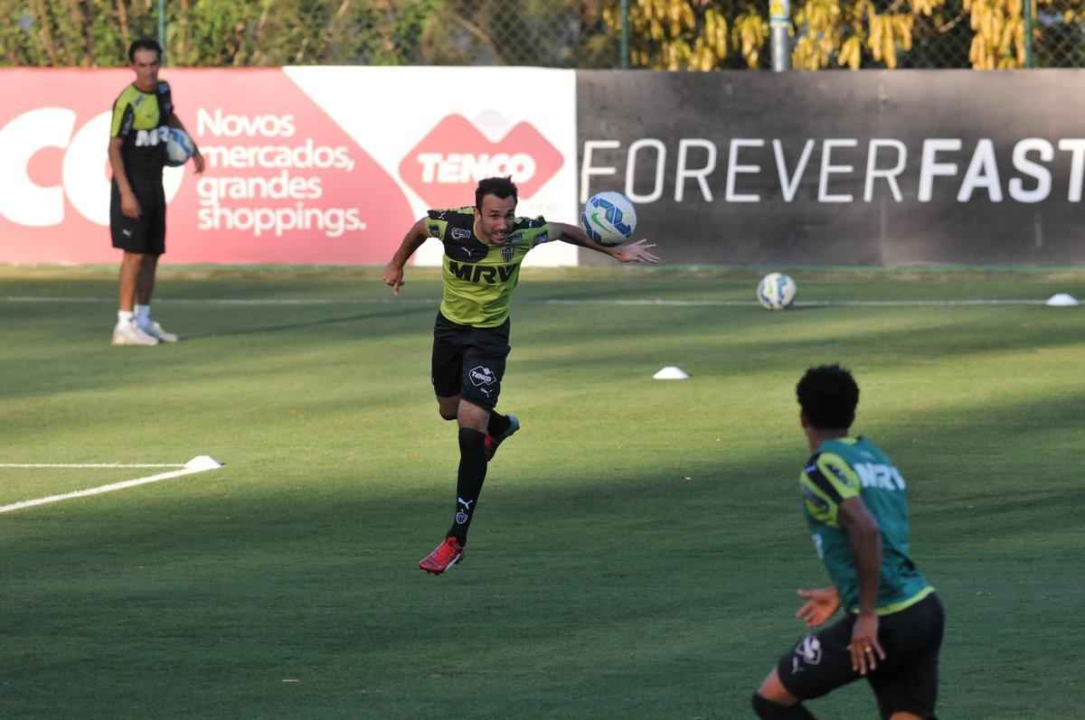 Imagens do treino do Atltico nesta sexta na Cidade do Galo