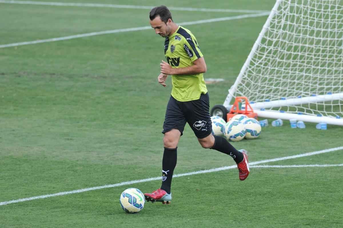 Imagens do treino do Atltico nesta sexta na Cidade do Galo