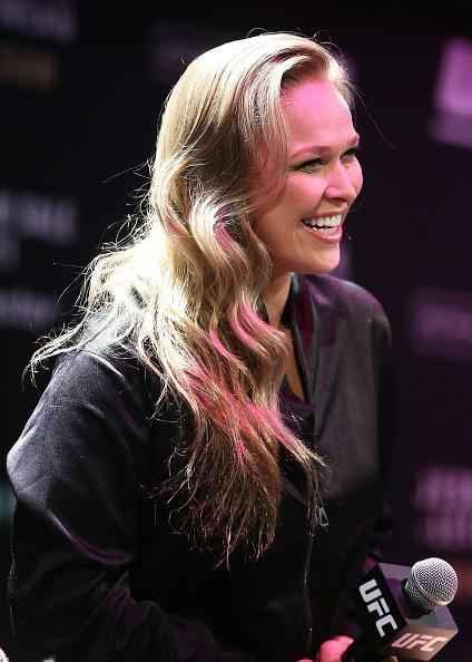 Estrelas femininas do UFC participam de Media Day com fs em Sydney