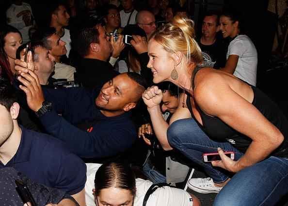 Estrelas femininas do UFC participam de Media Day com fs em Sydney
