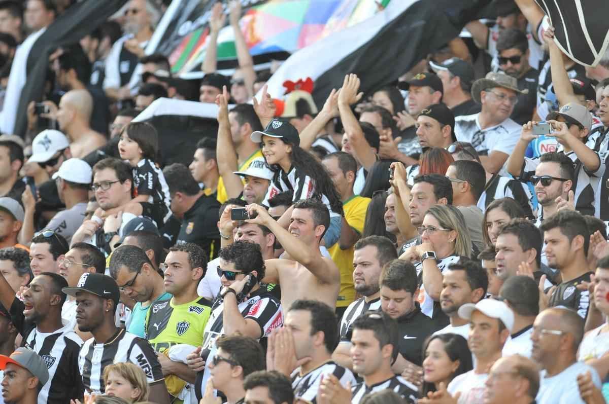 Torcedores do Atltico no Independncia na partida contra o Flamengo pelo Brasileiro