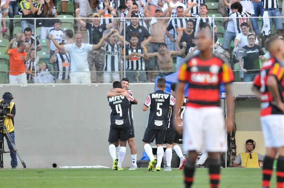 Jemerson marca terceiro gol do Atltico sobre o Flamengo, e Dtolo chega  terceira assistncia na partida