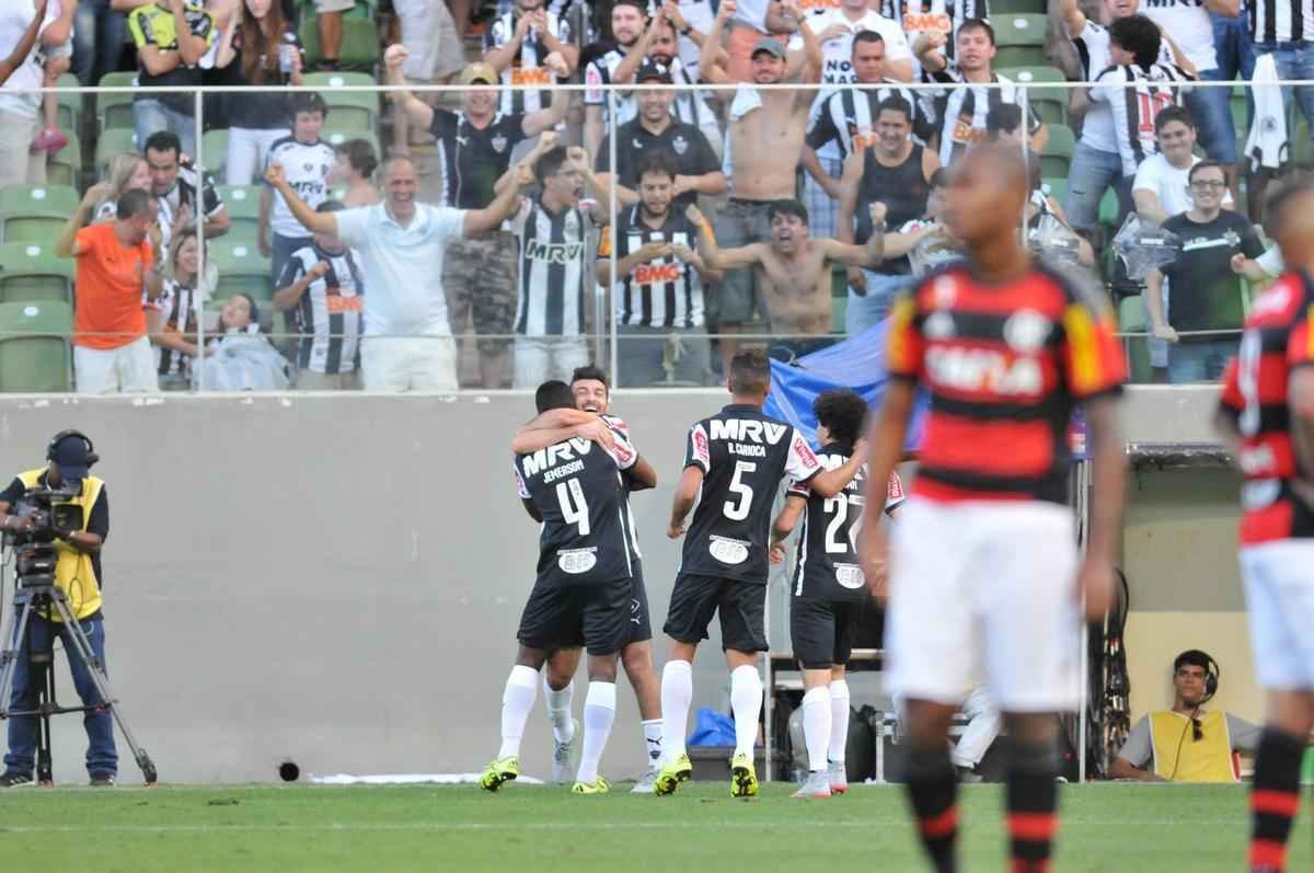Jemerson marca terceiro gol do Atltico sobre o Flamengo, e Dtolo chega  terceira assistncia na partida