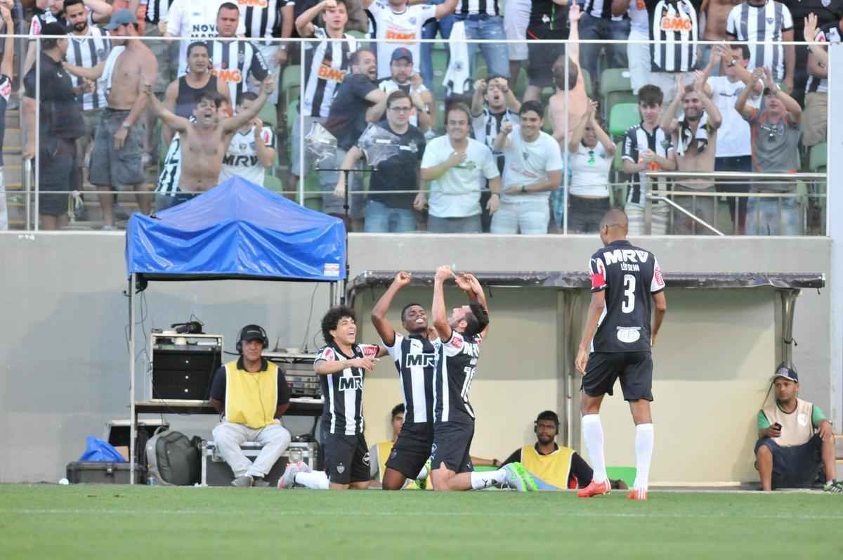 Jemerson marca terceiro gol do Atltico sobre o Flamengo, e Dtolo chega  terceira assistncia na partida