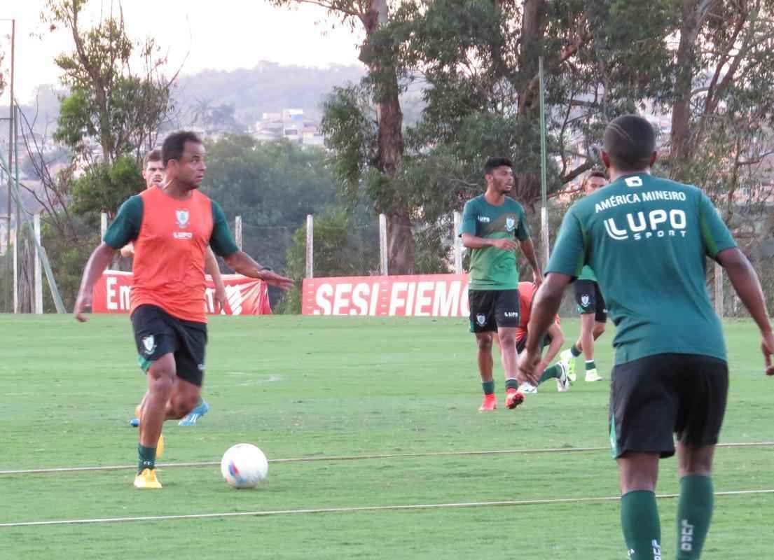 Mancini voltou a treinar com o grupo