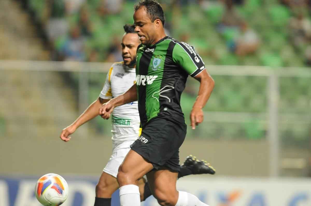 Fotos de Amrica x Cricima, no Independncia, em confronto vlido pela 28 rodada da Srie B do Brasileiro (Ramon Lisboa/EM/D.A Press)