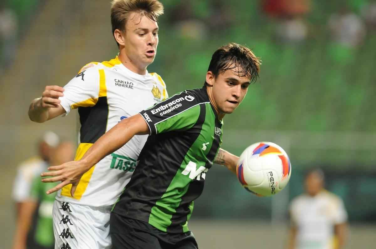 Fotos de Amrica x Cricima, no Independncia, em confronto vlido pela 28 rodada da Srie B do Brasileiro (Ramon Lisboa/EM/D.A Press)