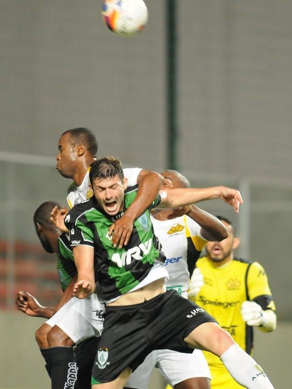 Fotos de Amrica x Cricima, no Independncia, em confronto vlido pela 28 rodada da Srie B do Brasileiro (Ramon Lisboa/EM/D.A Press)