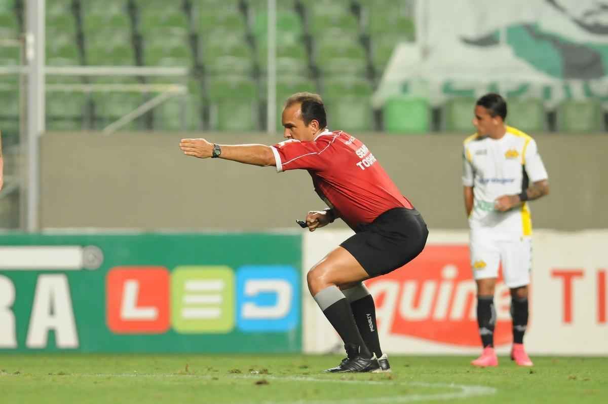Fotos de Amrica x Cricima, no Independncia, em confronto vlido pela 28 rodada da Srie B do Brasileiro (Ramon Lisboa/EM/D.A Press)