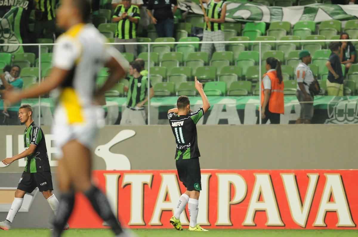 Fotos de Amrica x Cricima, no Independncia, em confronto vlido pela 28 rodada da Srie B do Brasileiro (Ramon Lisboa/EM/D.A Press)