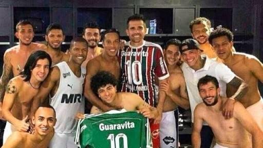 Sada de Ronaldinho do Fluminense virou meme nas redes sociais