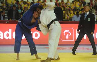 O quarto combate foi do minas-tenista Hugo Pessanha (-100 kg). O judoca, que em 2014 passou por uma cirurgia no joelho, venceu o campeo alemo Jnior, Daniel Herbst, com um ippon, aplicado em 50 segundos de luta. O brasileiro comemorou a volta por cima e disse que est pronto para representar o Brasil em seu prximo desafio, o Grand Slam de Paris, em outubro. %u201CFoi apenas a primeira luta aps a minha cirurgia, mas j serviu para me mostrar que estou bem e que posso voltar a defender o Brasil. Treinei muito para este desafio e estou treinando forte para o Grand Slam, tenho certeza que farei uma boa competio e vou representar muito bem o nosso Pas%u201D, destacou Pessanha.