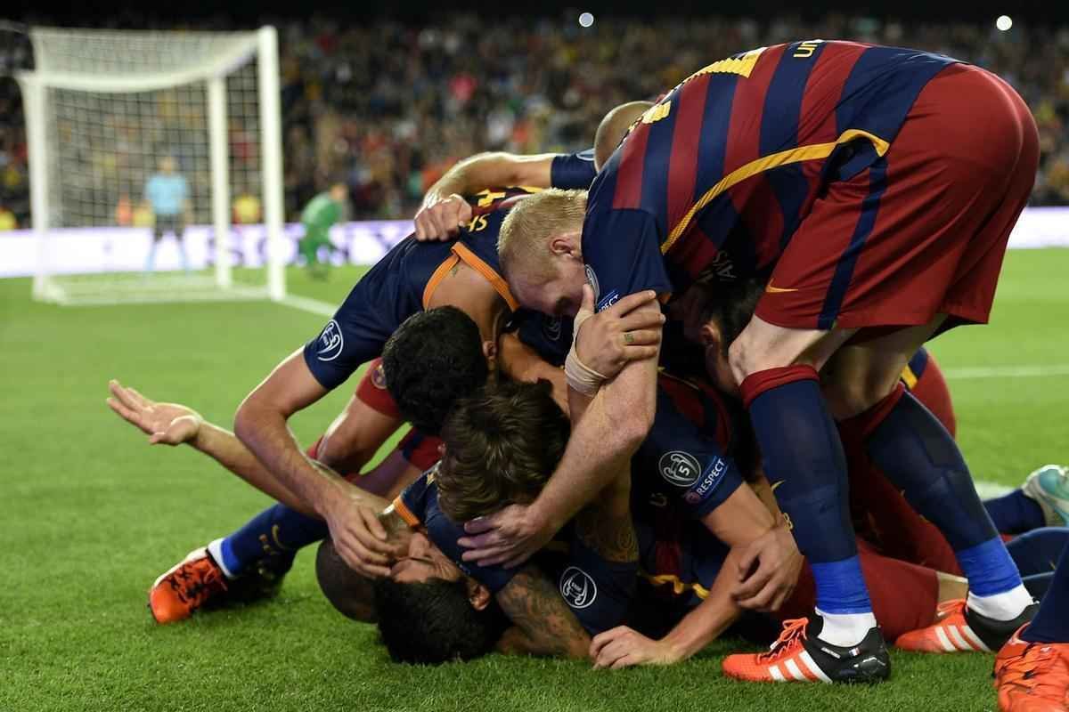 Fotos da partida entre Barcelona e Bayer Leverkusen, pela fase de grupos da Liga dos Campees 