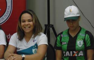 Zagueira/lateral Rafa e volante Thasa foram apresentadas nesta tera-feira, no hotel mpar Sutes, em Belo Horizonte. Elas reforaro o grupo do Coelho na sequncia do Campeonato Brasileiro Feminino.