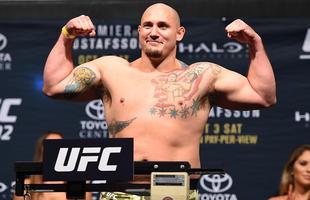 Confira as fotos da pesagem do UFC 192, em Houston, no Texas - Shawn Jordan