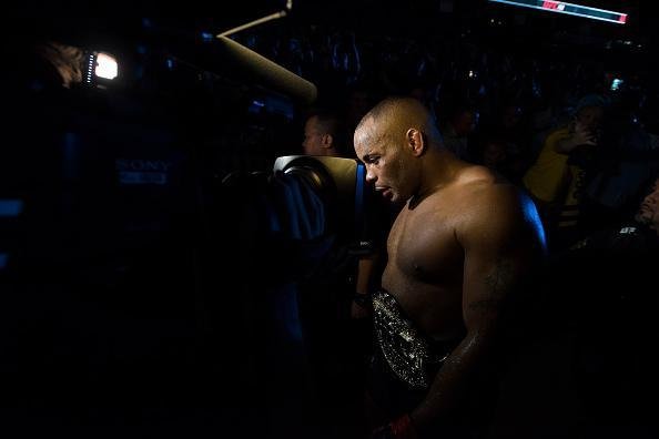 Veja imagens da pica batalha entre Daniel Cormier e Alexander Gustafsson, valendo o cinturo dos meio-pesados do UFC