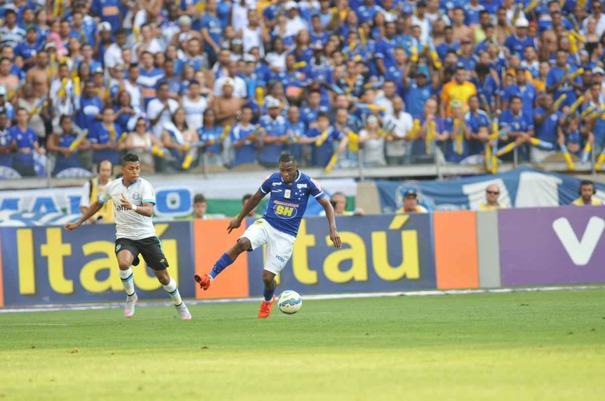 Cruzeiro e Grmio se enfrentam no Mineiro pela 29 rodada do Campeonato Brasileiro