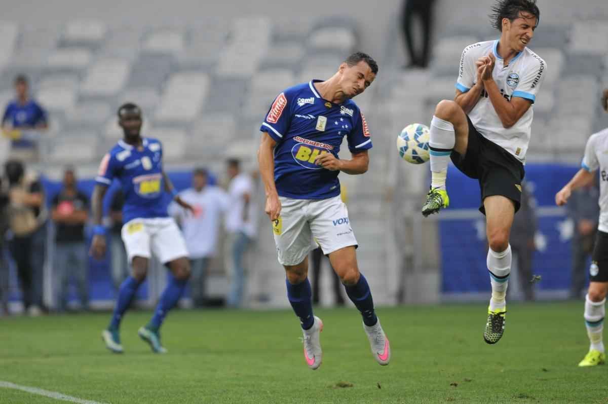 Cruzeiro e Grmio se enfrentam no Mineiro pela 29 rodada do Campeonato Brasileiro