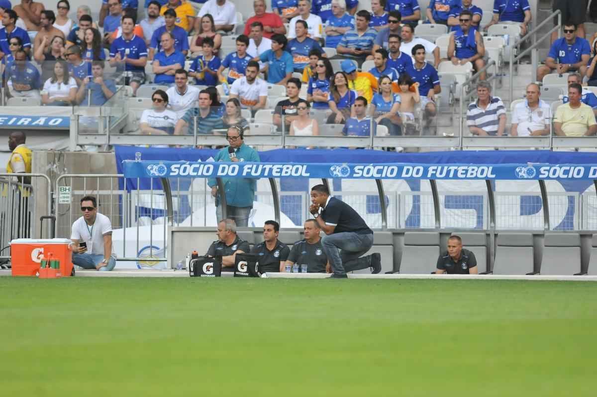 Cruzeiro e Grmio se enfrentam no Mineiro pela 29 rodada do Campeonato Brasileiro