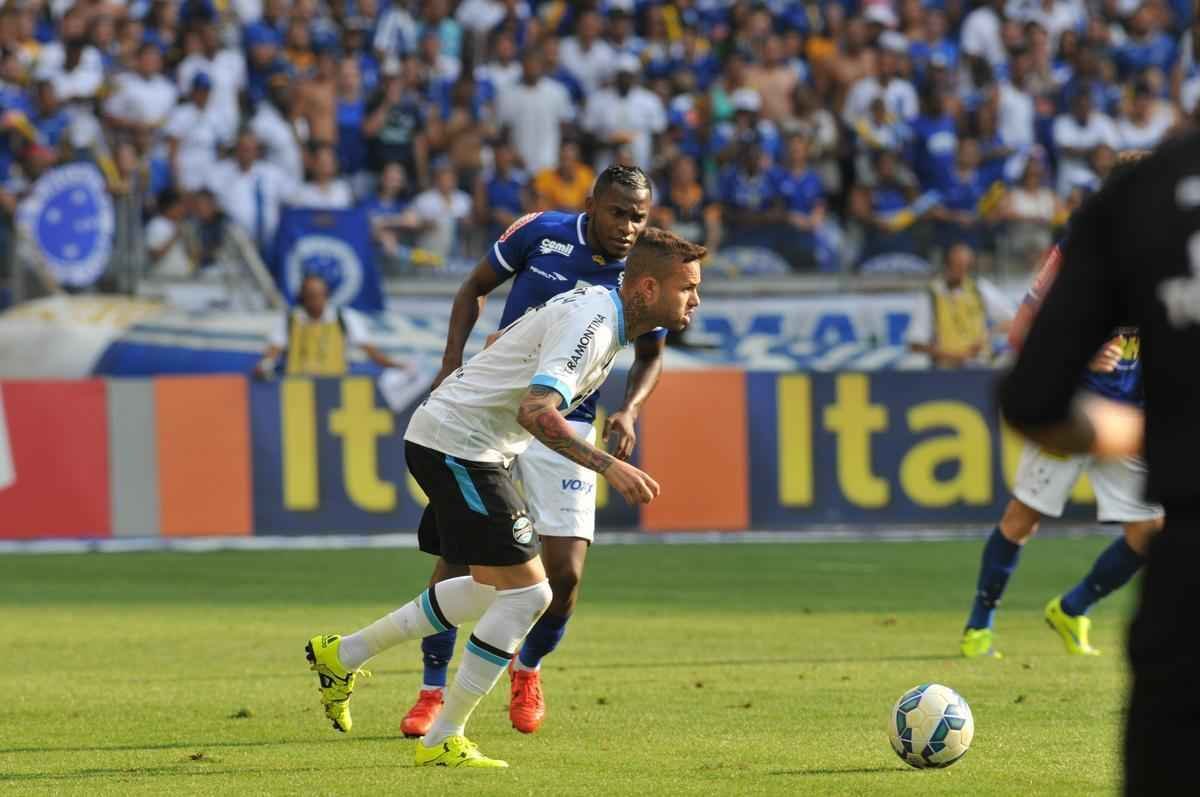 Cruzeiro e Grmio se enfrentam no Mineiro pela 29 rodada do Campeonato Brasileiro