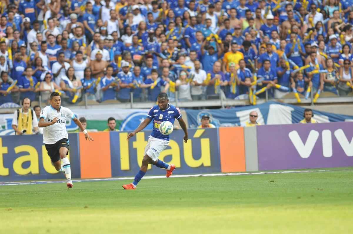 Cruzeiro e Grmio se enfrentam no Mineiro pela 29 rodada do Campeonato Brasileiro