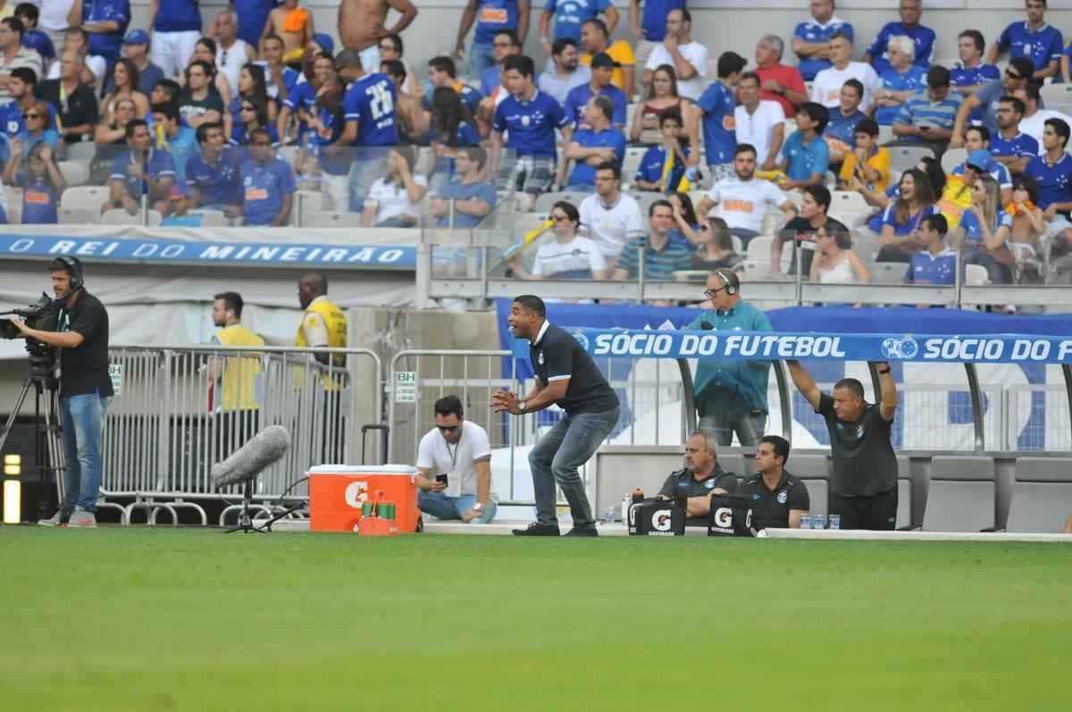 Cruzeiro e Grmio se enfrentam no Mineiro pela 29 rodada do Campeonato Brasileiro