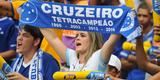 Imagens da torcida do Cruzeiro no jogo contra o Grmio no Mineiro
