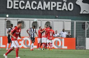 Imagens do jogo entre Atltico e Internacional no Independncia