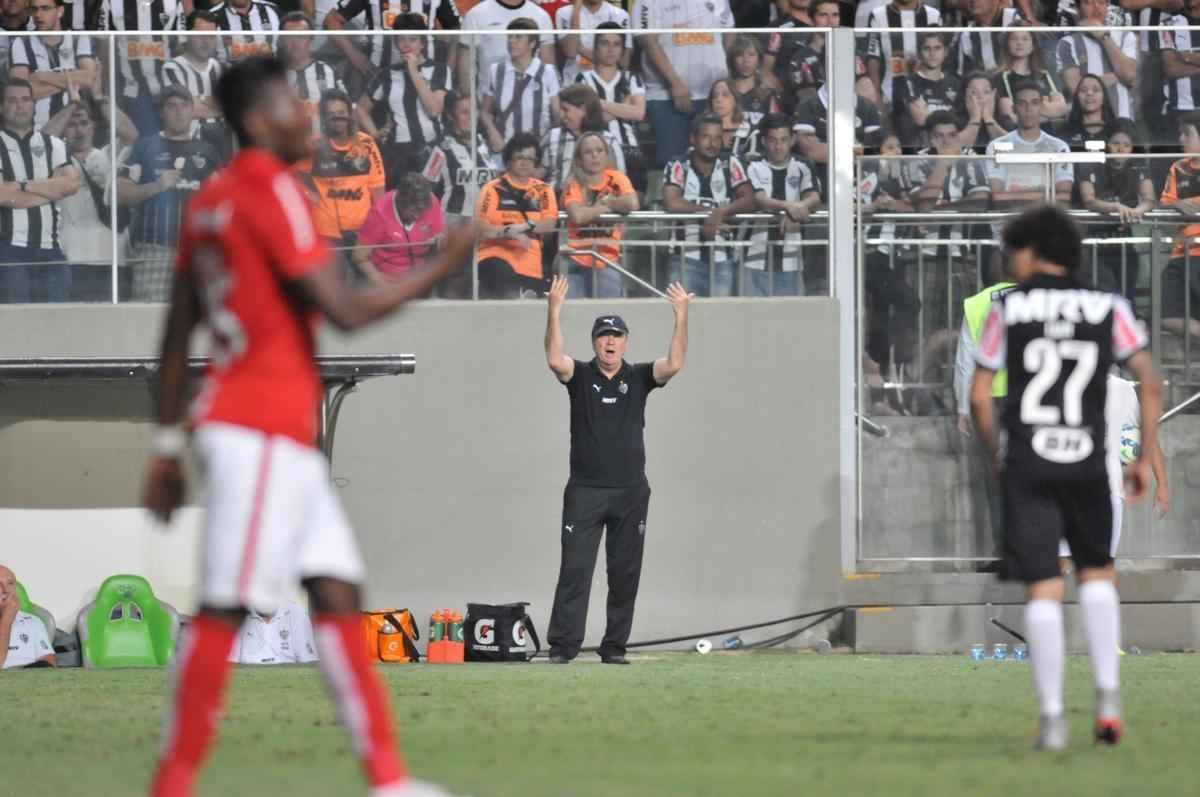 Imagens do jogo entre Atltico e Internacional no Independncia