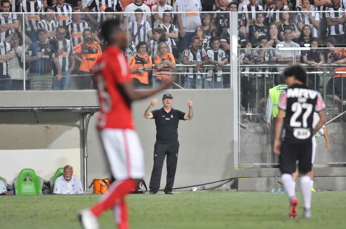 Imagens do jogo entre Atltico e Internacional no Independncia