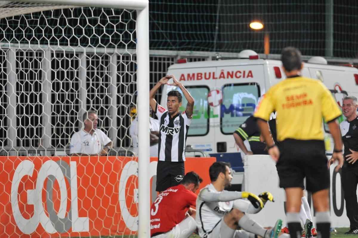 Imagens do jogo entre Atltico e Internacional no Independncia