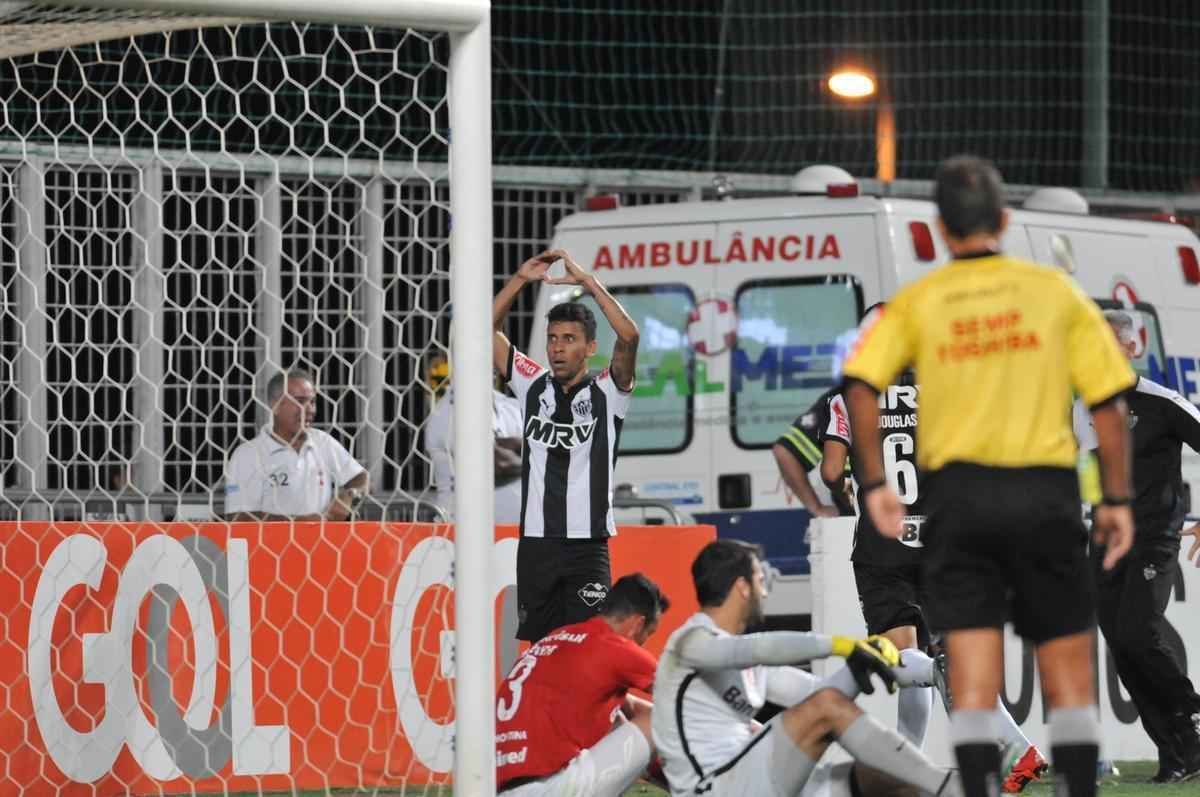 Imagens do jogo entre Atltico e Internacional no Independncia