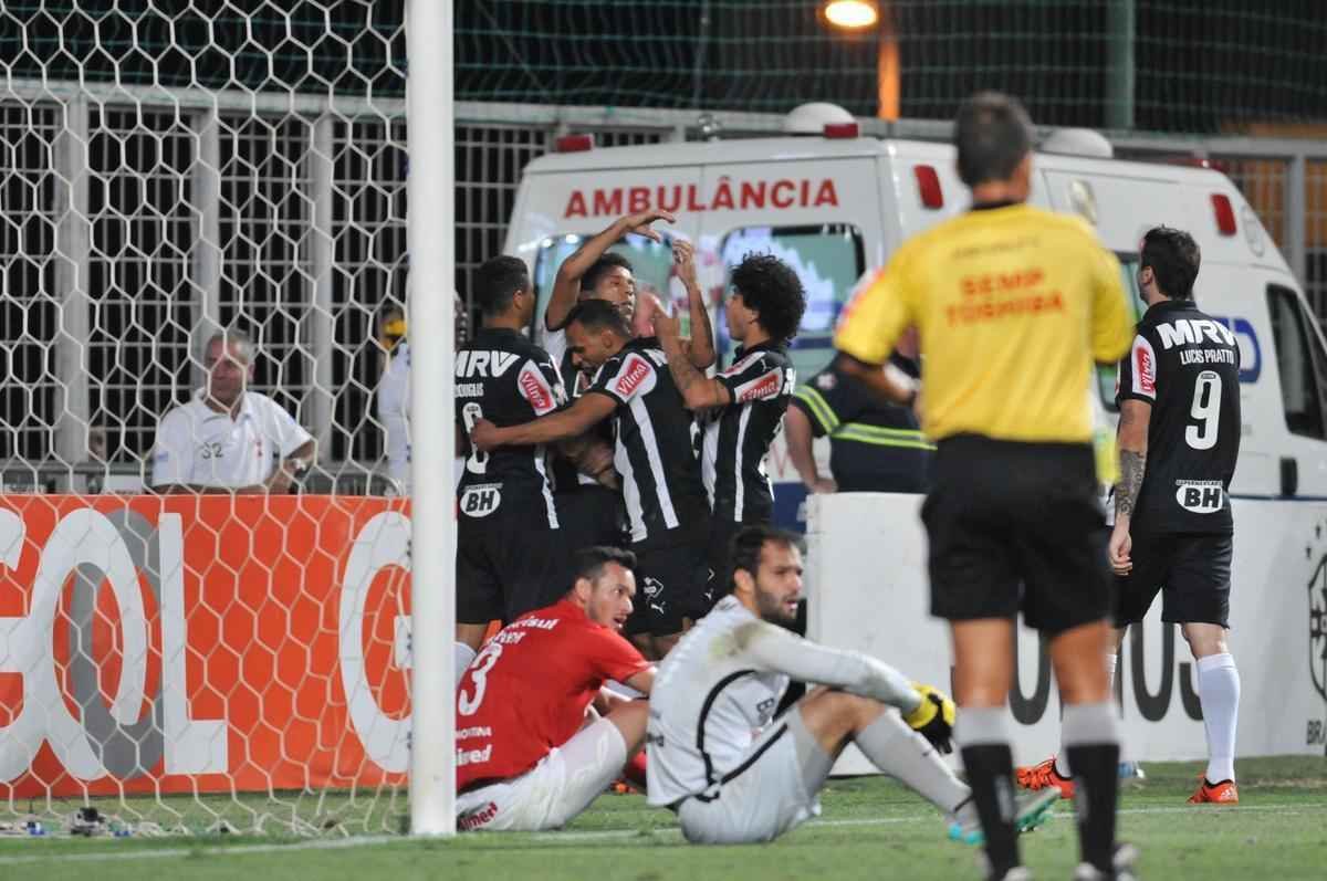 Imagens do jogo entre Atltico e Internacional no Independncia