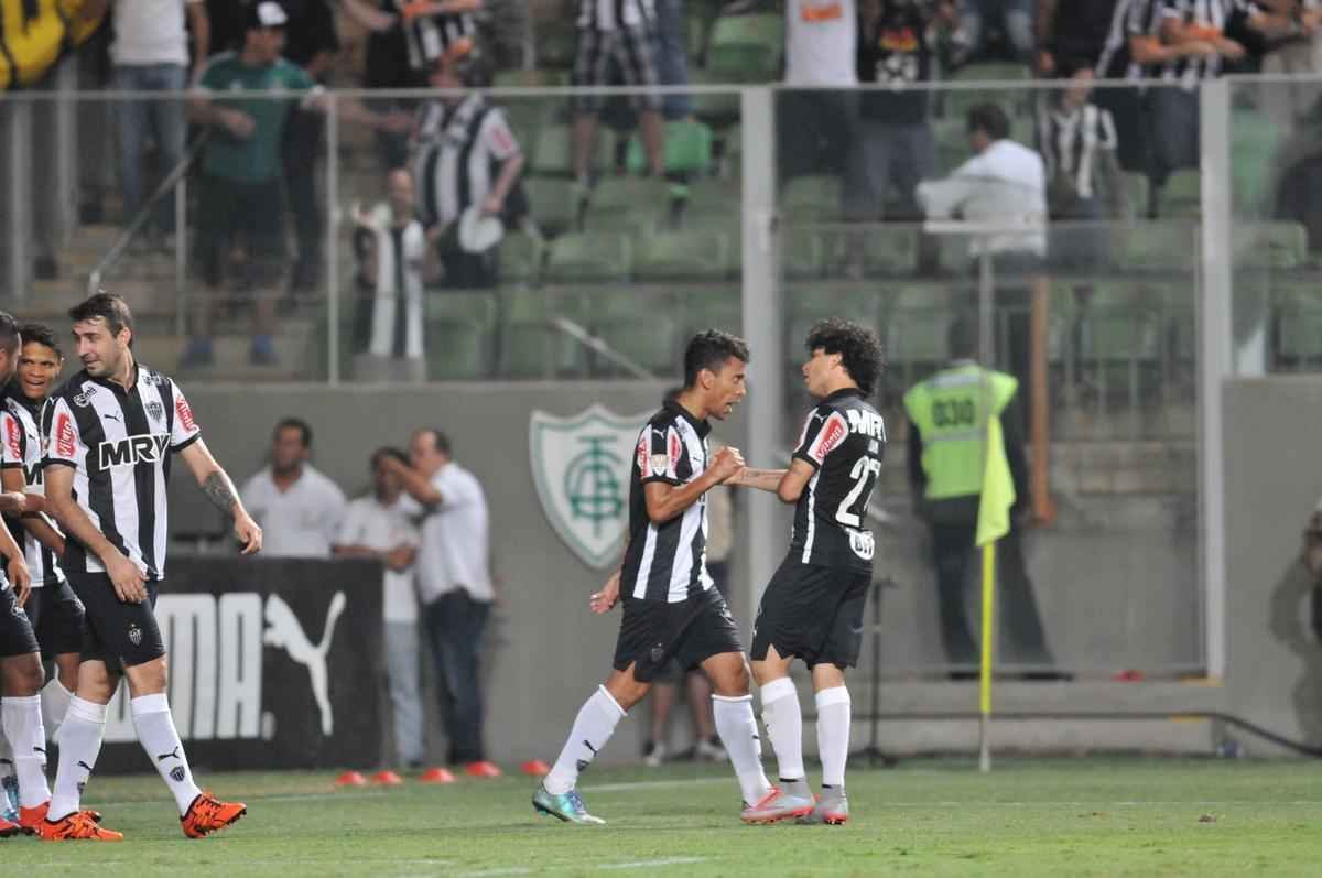 Imagens do jogo entre Atltico e Internacional no Independncia