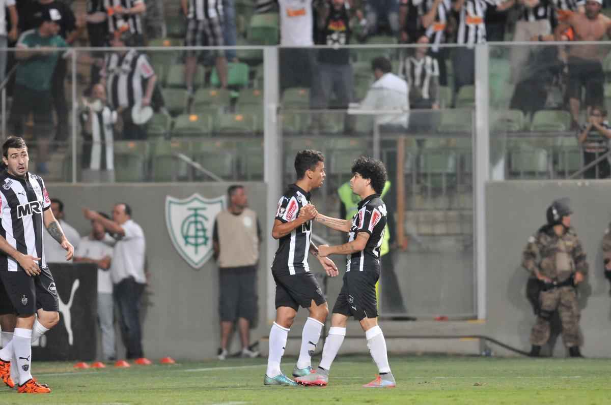 Imagens do jogo entre Atltico e Internacional no Independncia