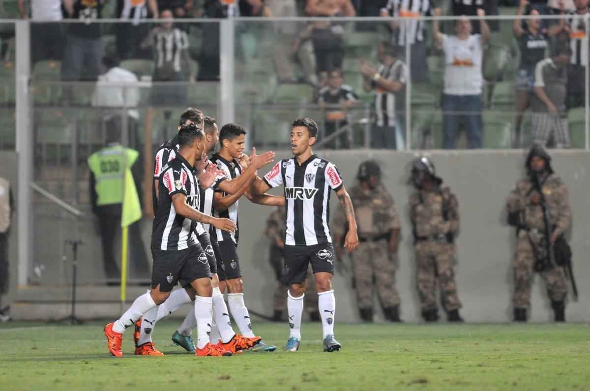 Imagens do jogo entre Atltico e Internacional no Independncia