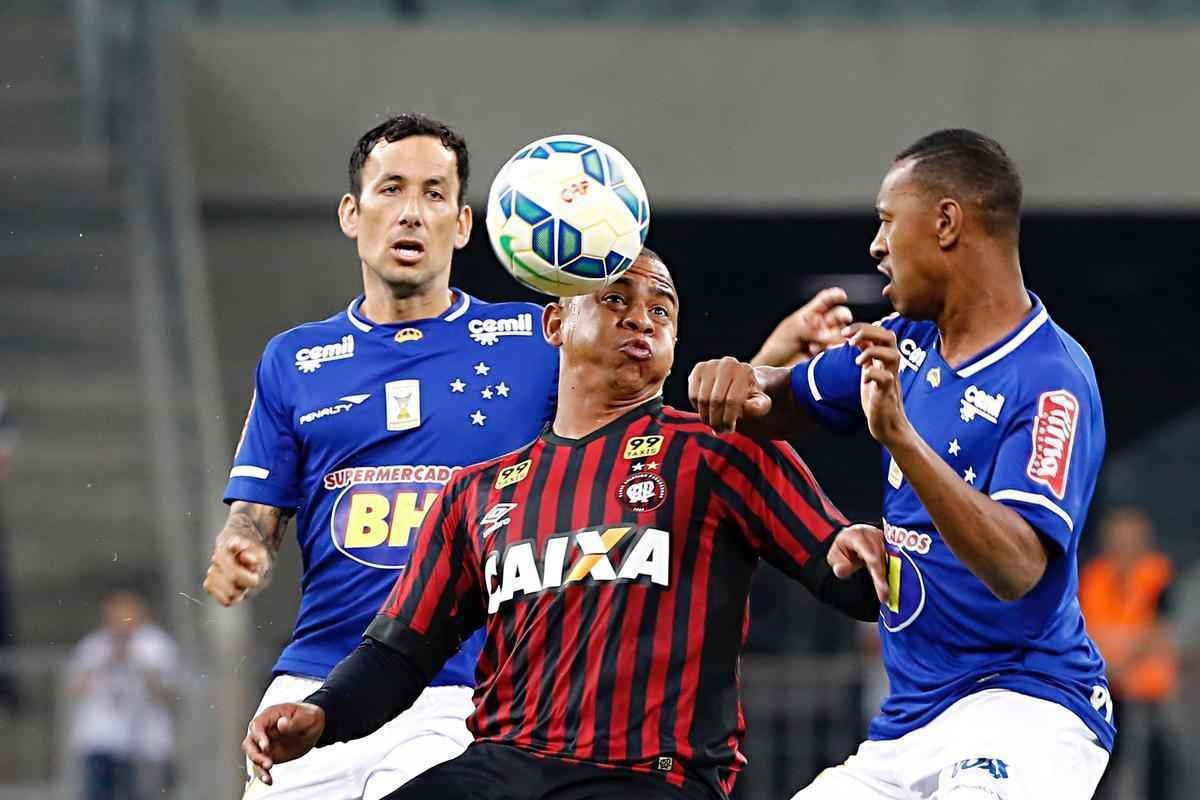 Equipes se enfrentam em jogo vlido pela 30 rodada do Campeonato Brasileiro