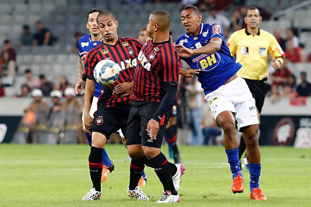 Equipes se enfrentam em jogo vlido pela 30 rodada do Campeonato Brasileiro